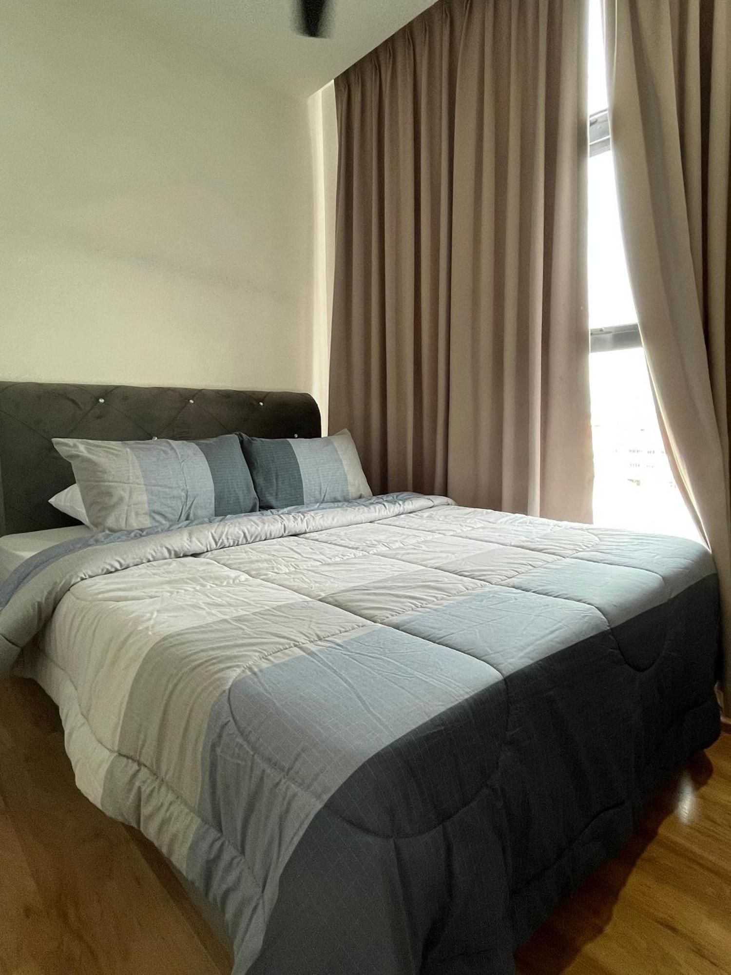 Roxy Apartment Kuching Zewnętrze zdjęcie