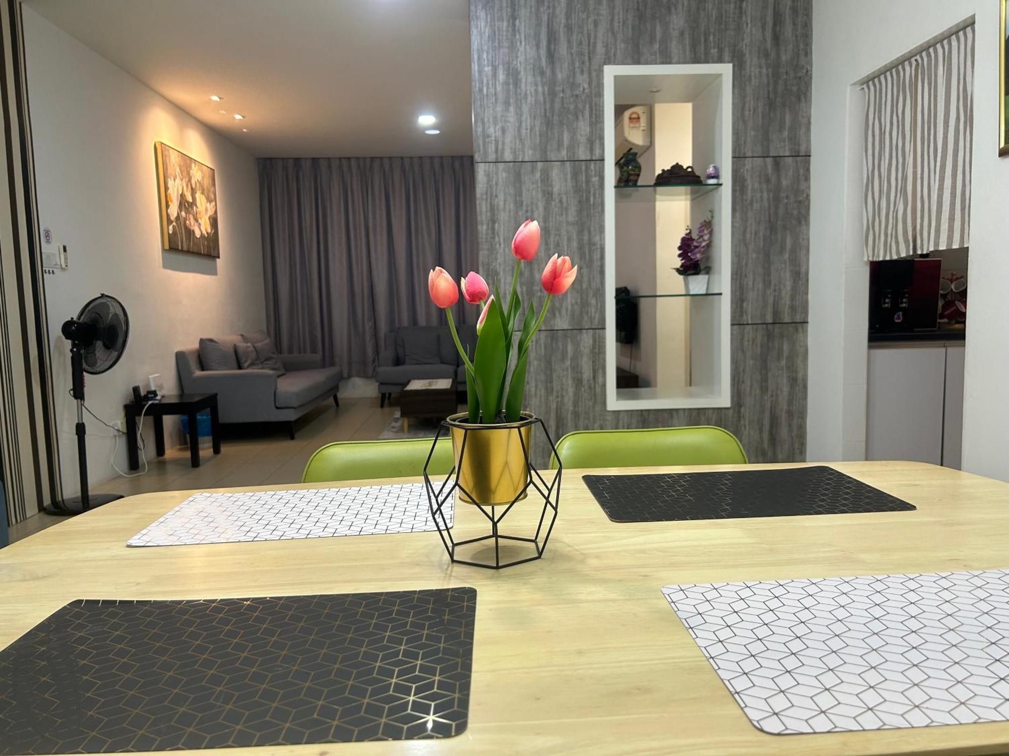 Roxy Apartment Kuching Zewnętrze zdjęcie